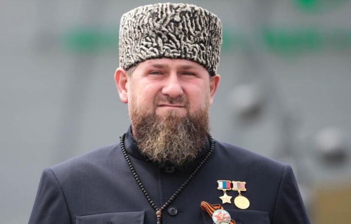 Kadırov ona qarşı sanksiyaların çoxluğuna görə Ginnesin Rekordlar Kitabına müraciət etmək qərarına gəlib